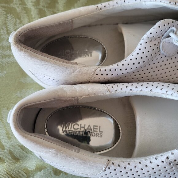 Micheal Kors Shoes - Picture 6 of 8